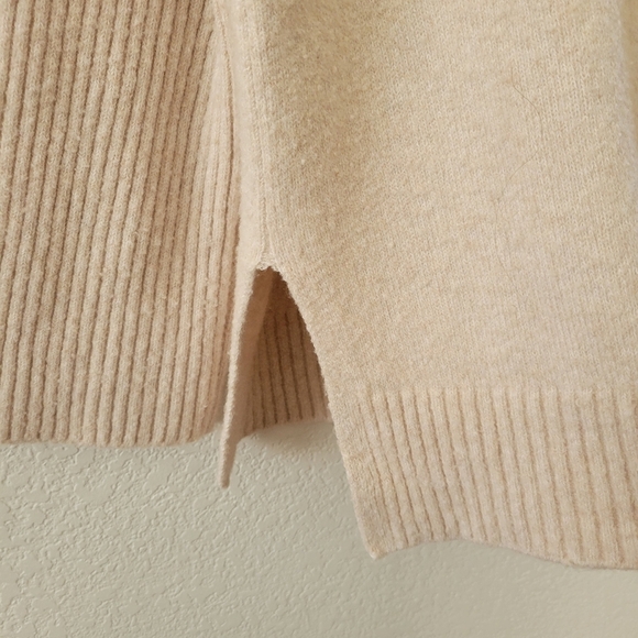 Splendid Ophelia Turtleneck Sweater S Ivory Beige NEW - Picture 6 of 9